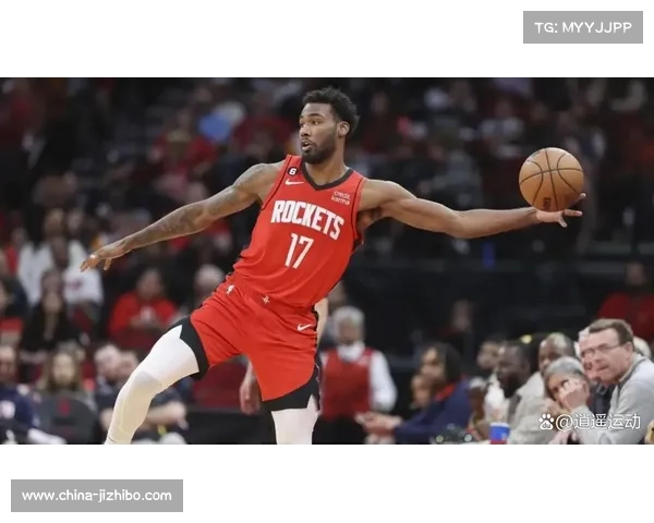 乌度卡战术调整引争议,火箭末节崩盘遭快船逆转